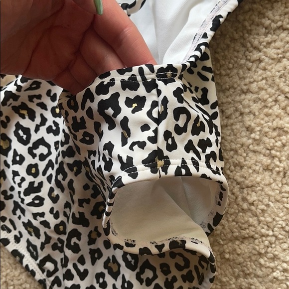 Xhilaration cheetah/leopard one piece swimsuit - Picture 7 of 12